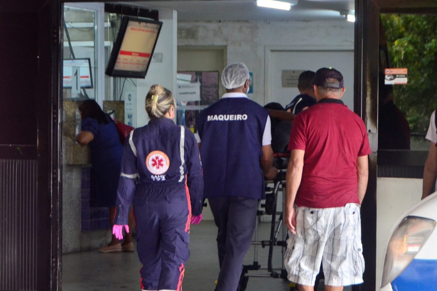 Golpista finge ser médico e tenta extorquir famílias no Walfredo Gurgel