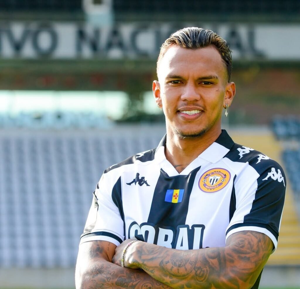 Gabriel Verón é novo reforço do Nacional da Madeira, em Portugal Gabriel Verón é novo reforço do Nacional da Madeira, em Portugal