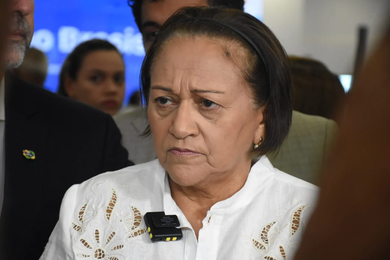 **Fátima Bezerra veta gratuidade no transporte para policiais e bombeiros no RN**