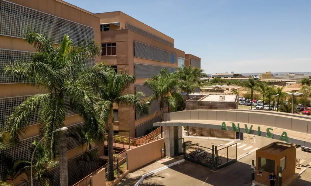 Anvisa suspende suplementos e manda recolher produtos por risco à saúde