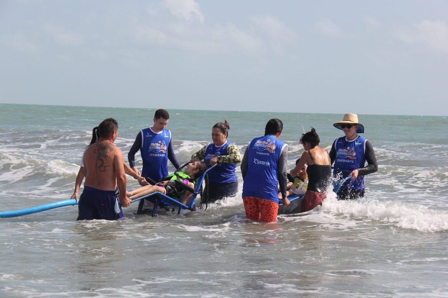 Festival reúne pessoas com deficiência na Praia do Ceará, em Tibau