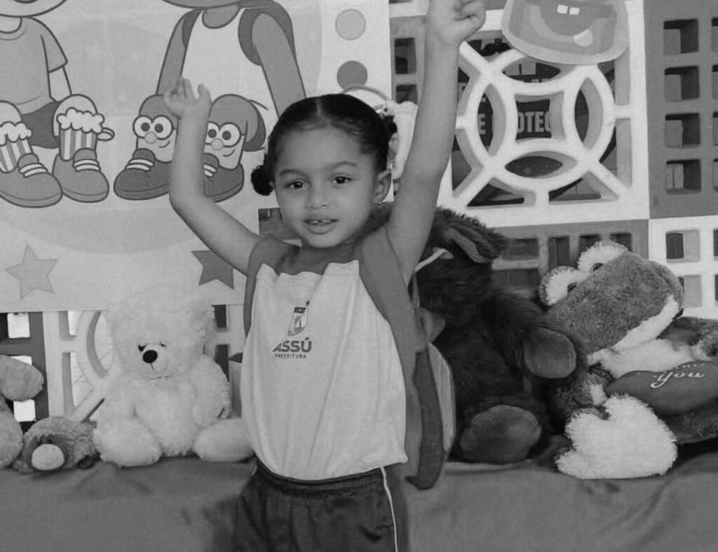 Menina de 3 anos morre afogada em piscina no interior do RN