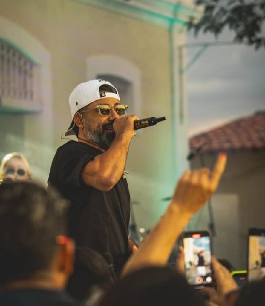 Raí Saia Rodada recebe alta após internação no RN