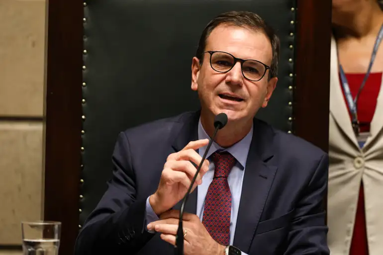 Eduardo Paes deixa Prefeitura do Rio em março para disputar governo do RJ Eduardo Paes deixa Prefeitura do Rio em março para disputar governo do RJ