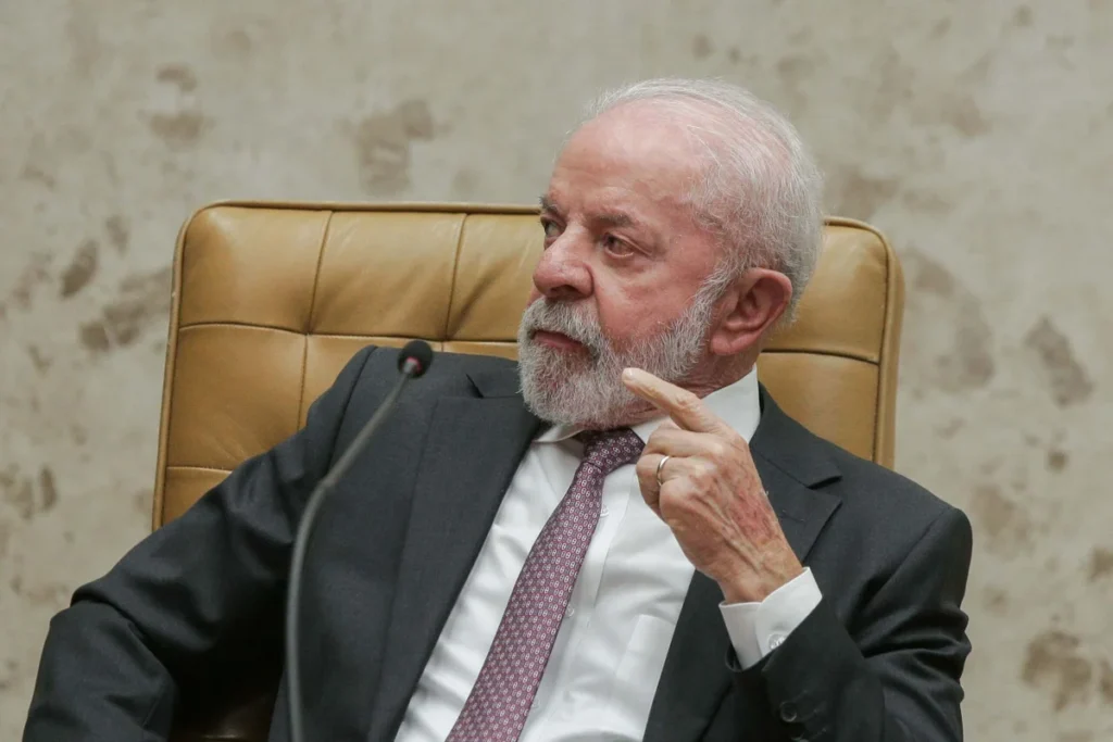 **Lula quer acabar com escala 6×1 e regula trabalho por apps**