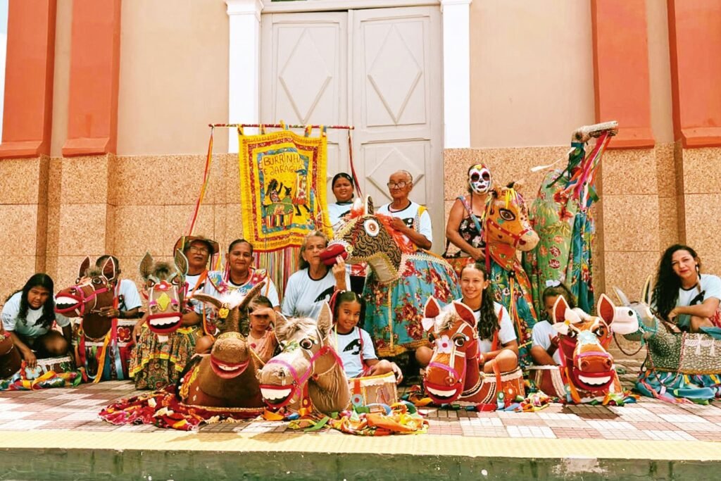 Rendeiras da Vila lideram bloco cultural em Ponta Negra