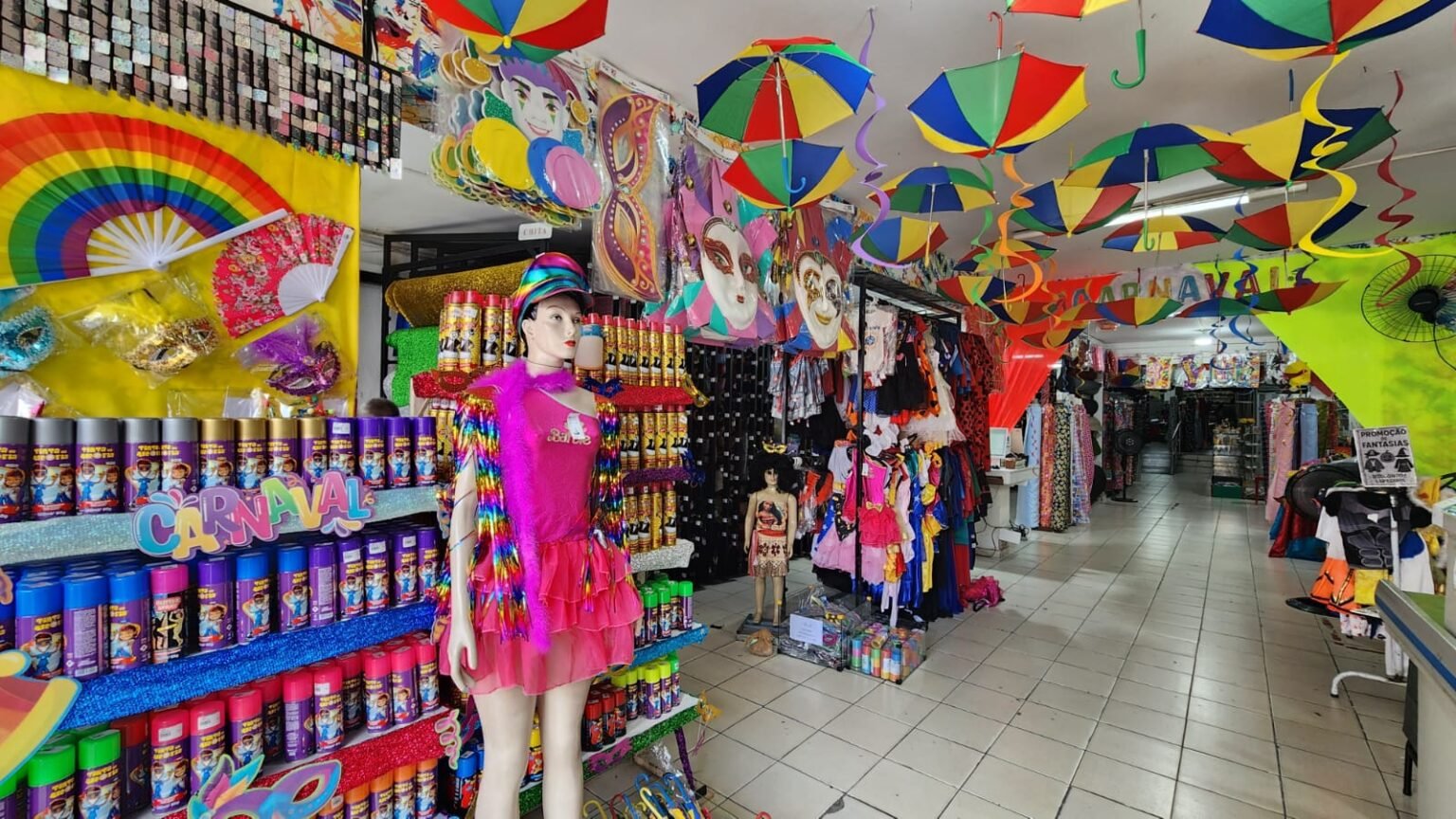 **Carnaval muda horário de comércio e serviços em Mossoró** **Carnaval muda horário de comércio e serviços em Mossoró**