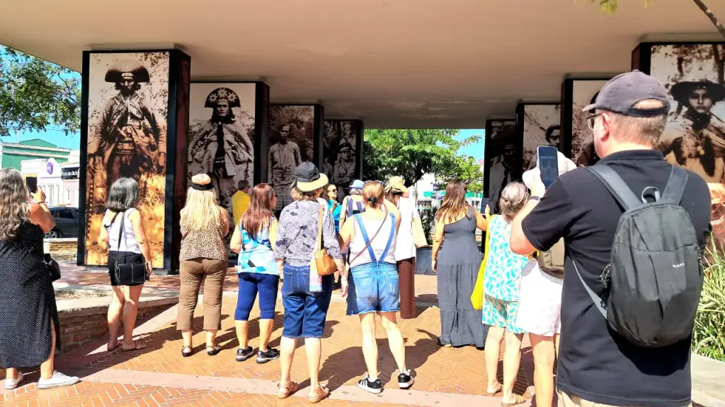 **Mossoró atrai turistas de grandes carnavais no Carnaval 2026** **Mossoró atrai turistas de grandes carnavais no Carnaval 2026**