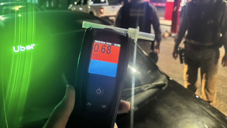 Motorista de app é preso por dirigir bêbado em Extremoz Motorista de app é preso por dirigir bêbado em Extremoz