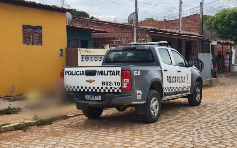 **Homem é assassinado a tiros na Favela do Fio, em Mossoró** **Homem é assassinado a tiros na Favela do Fio, em Mossoró**