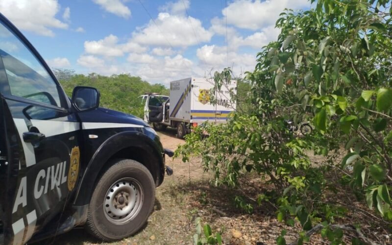 Corpo queimado e com marcas de violência é achado em área rural de Mossoró