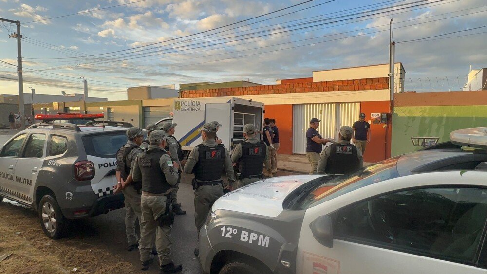 Homem é assassinado a tiros dentro de casa em Mossoró