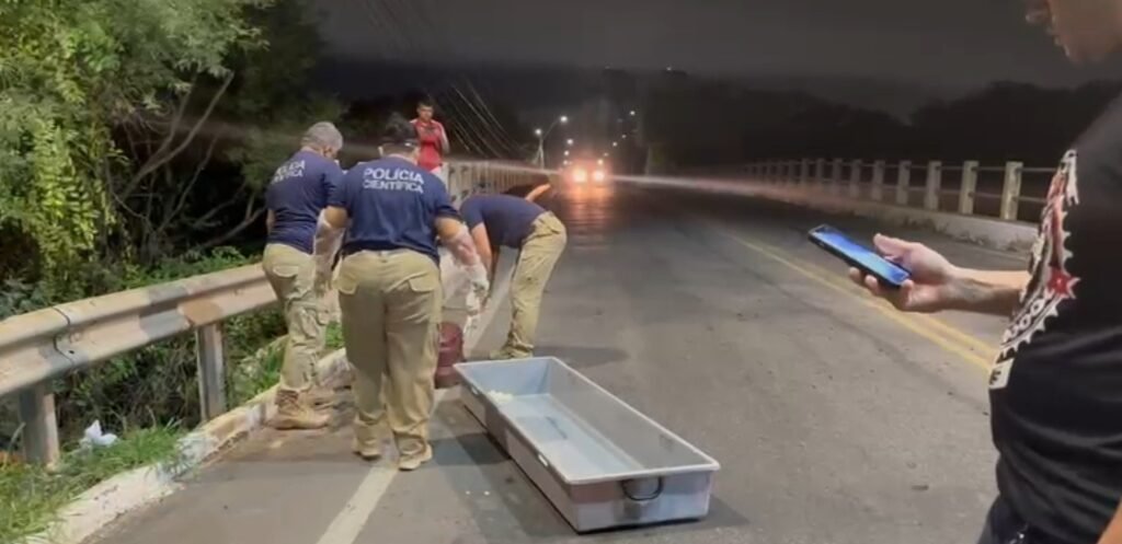 Mulher é encontrada morta dentro de mala às margens do Rio Mossoró