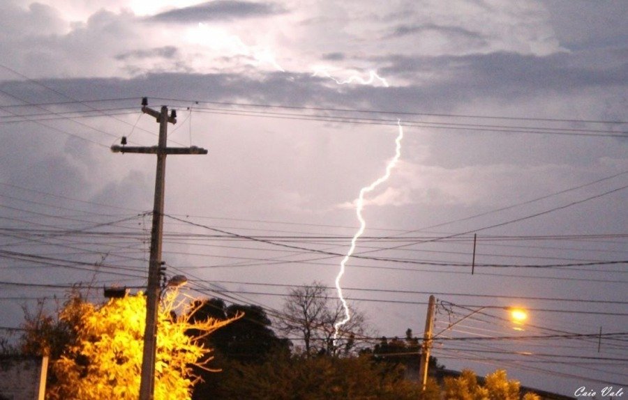 Raios no RN crescem 24% no início de 2026; Mossoró está entre as cidades mais afetadas