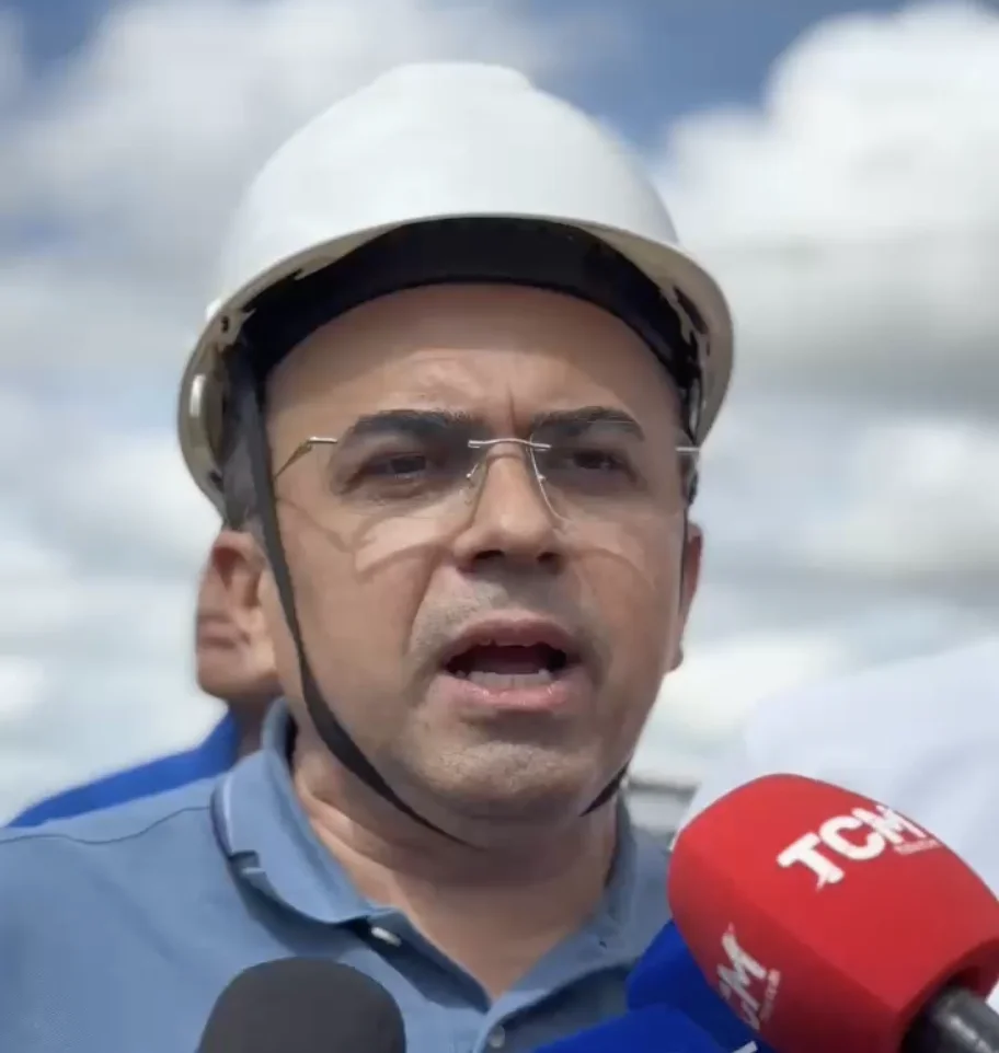 Marcos acompanha obras de drenagem em Mossoró e pede conscientização