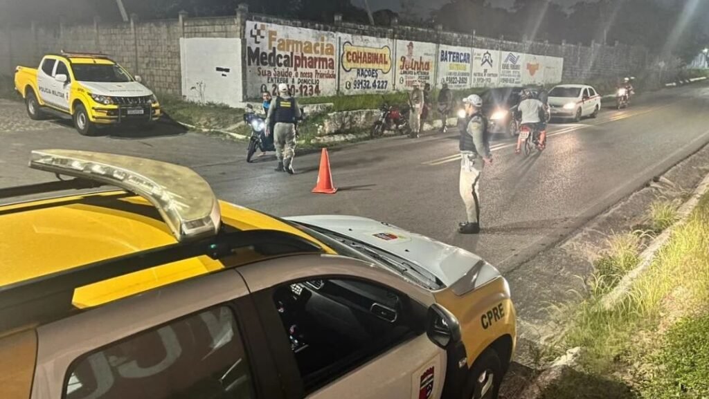 Mulher é presa por dirigir embriagada com criança sem cadeirinha no RN