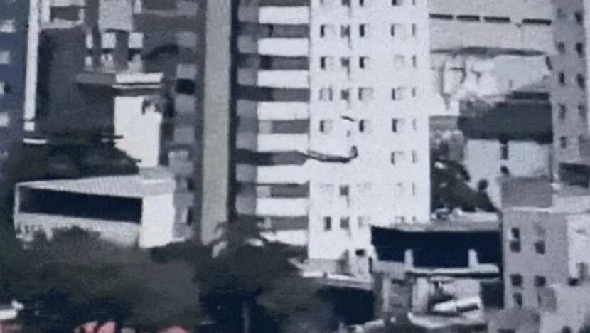 Avião cai em BH e deixa três mortos; autoridades investigam causas