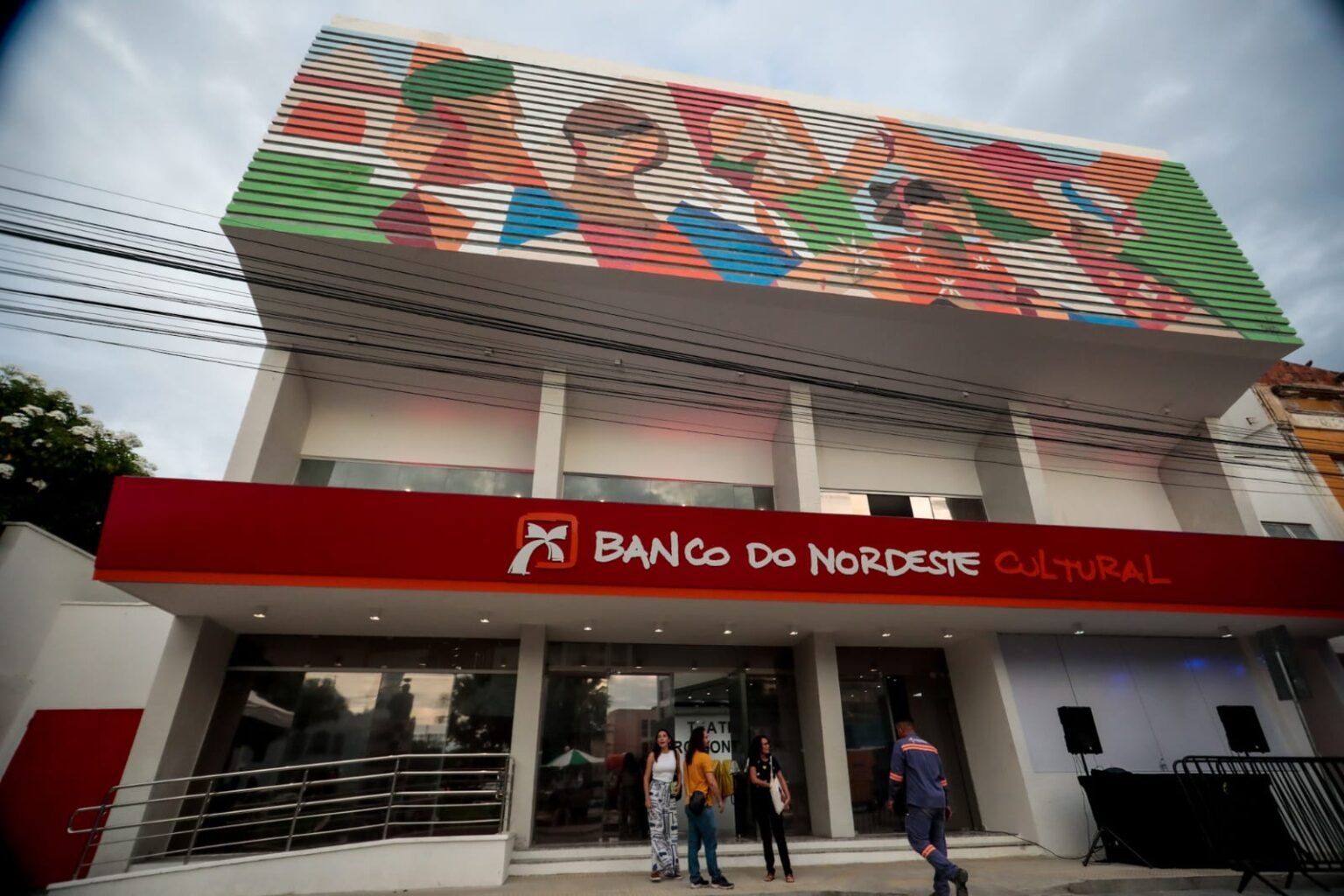 Teatro Lauro Monte Filho reabre como centro cultural em Mossoró