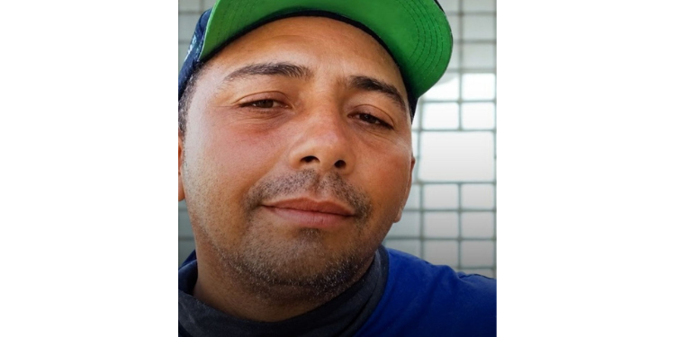 Mototaxista morre após batida com carro em Assú