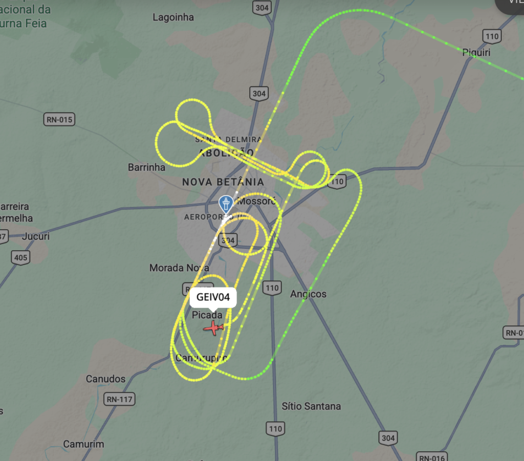 Jato da FAB faz testes no aeroporto de Mossoró