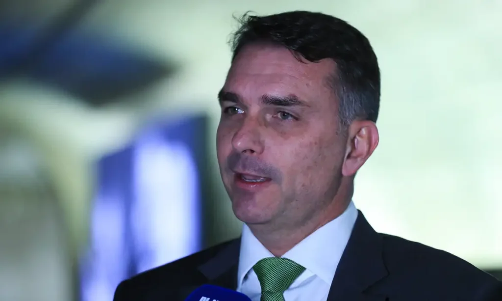 Marcello Lopes deixa pré-campanha de Flávio Bolsonaro após polêmica com banqueiro