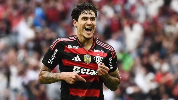 Flamengo e Palmeiras se enfrentam em duelo decisivo pelo Brasileirão