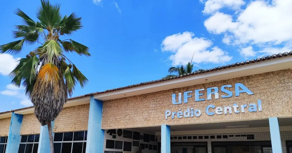 Ufersa oferece 2.700 vagas para quem já tem diploma