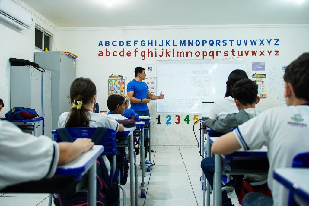 Mossoró chama mais 37 professores aprovados em concurso