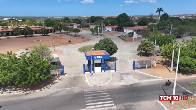 Uern anuncia resultado final do concurso para 66 vagas de professor