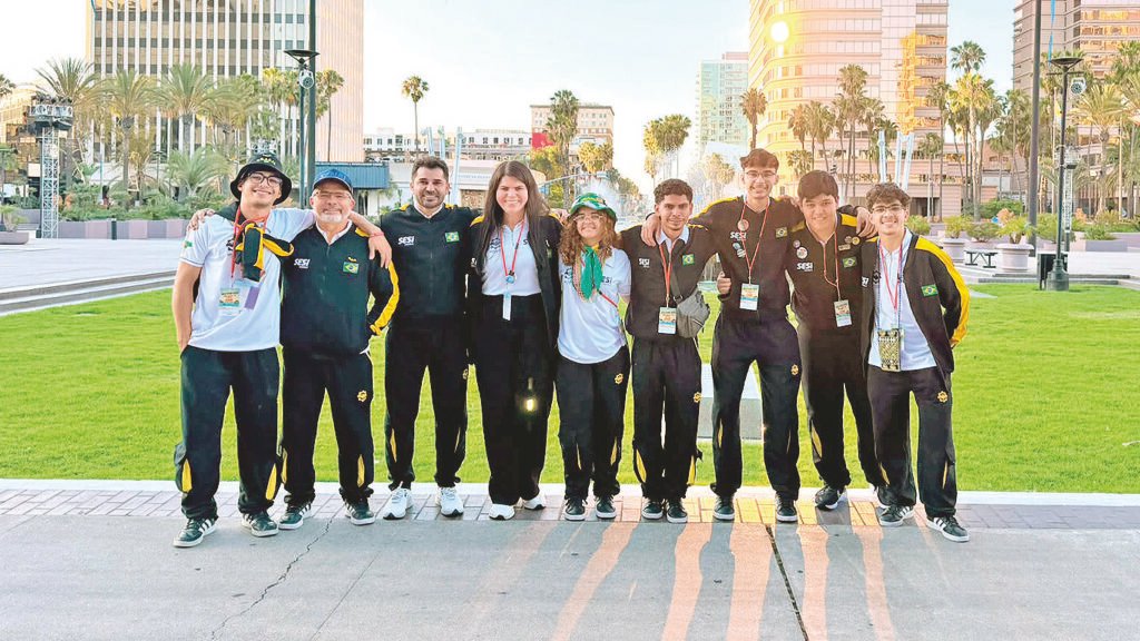 Equipe potiguar vence prêmio internacional de robótica nos EUA