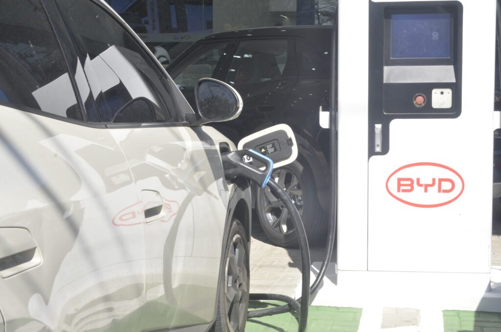 RN ultrapassa 6 mil carros elétricos e avança na mobilidade sustentável