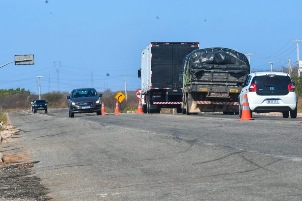BR-304 ficará bloqueada por 20 minutos para explosão de rochas