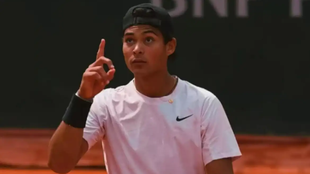 Guto Miguel faz história e é campeão juvenil em Roland Garros