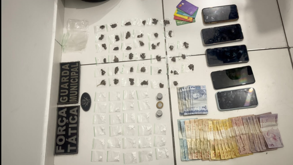Quatro presos por tráfico em condomínio de Parnamirim
